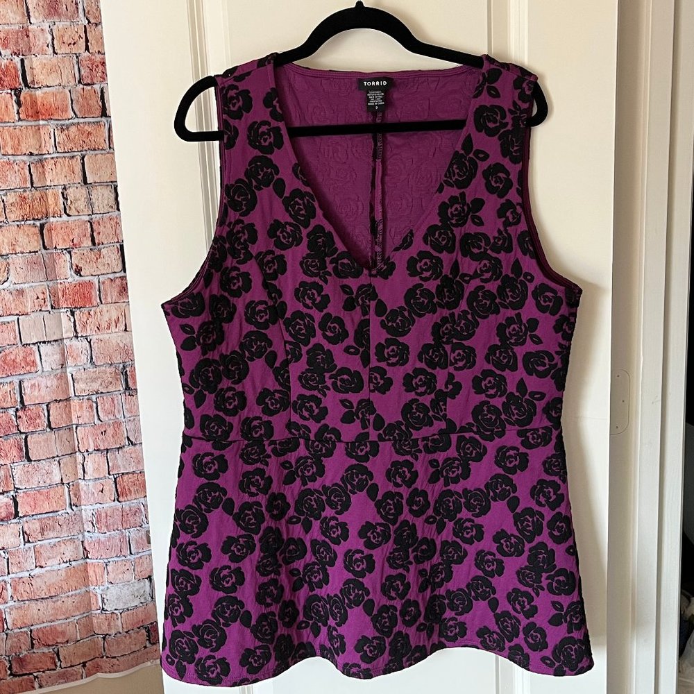 Torrid (Size 2)  Floral Purple Sleeveless Tunic